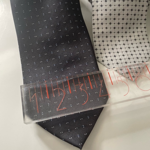 3 Ties Bundle: J. Dolhomut/Geoffrey Been/Romario Manzini - Picture 3 of 8